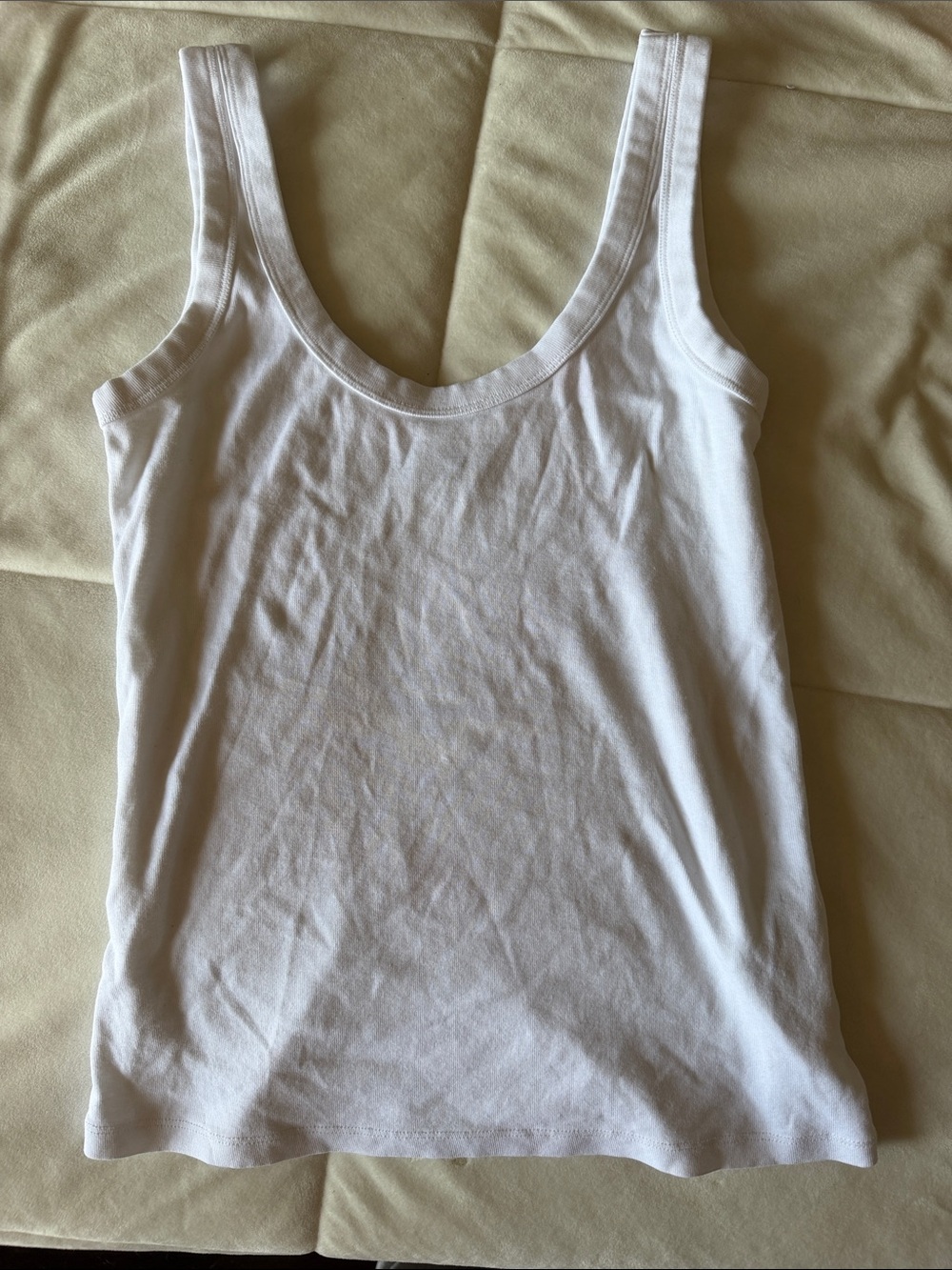 Abercrombie & Fitch White Scoop Neck Tank